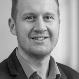 Fellow Jonas Schützeneder