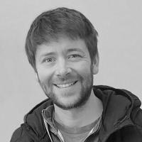 Bild_Joshua_Dohmen_Universität_Koblenz_schwarzweiß_Portrait
