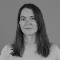 Selina Müller ist wissenschaftliche Mitarbeiterin am HeiCAD im Rahmen des Projekts KI:edu.nrw. Sie hat Medieninformatik und Informatik mit Schwerpunkt Digitale Bildverarbeitung in Furtwangen und Jena studiert und war nach ihrem Masterabschluss als Research Engineer im Bereich Computer Vision tätig.